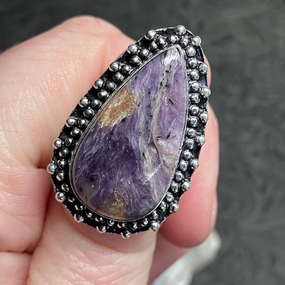 Charoite Antique Styled Ring Size 8 and a Half - Picture 1 of 6